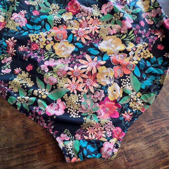 Johnny Was Floral & Animal Print One-Piece Swimsuit 3X Nylon Blend - Picture 12 of 16